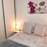 Daniva Daire